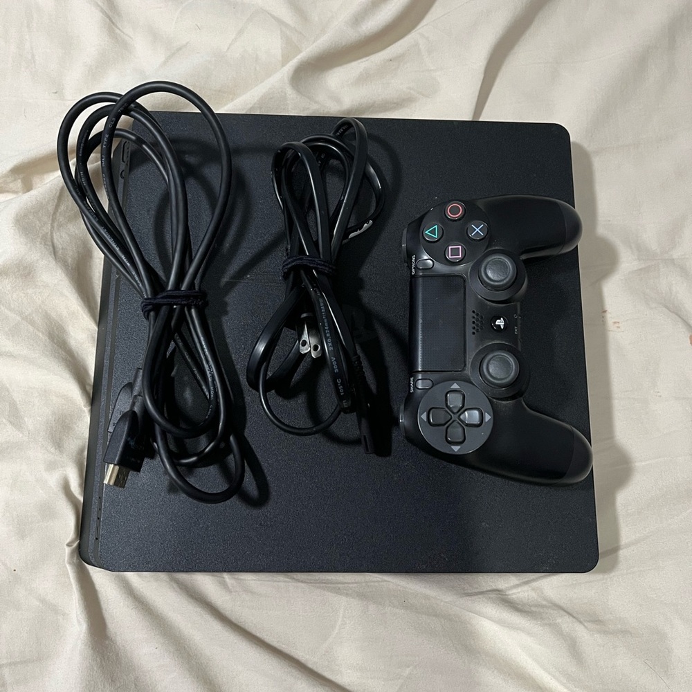 PS4 Slim 1TB